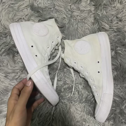 Converse High Top (37.5)
