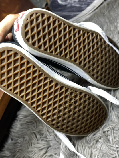 Vans Low Top (38)