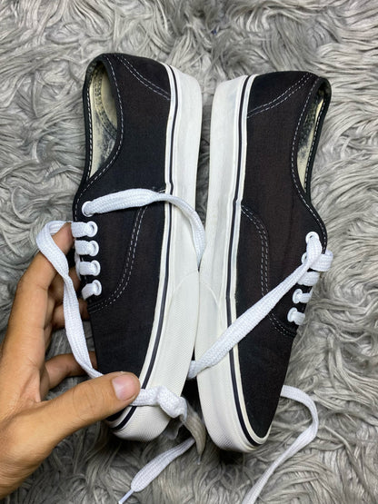 Vans Low Top (40.5)