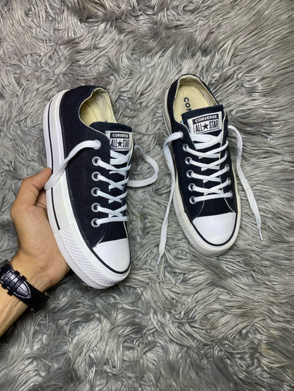 Converse Low Top (37.5)