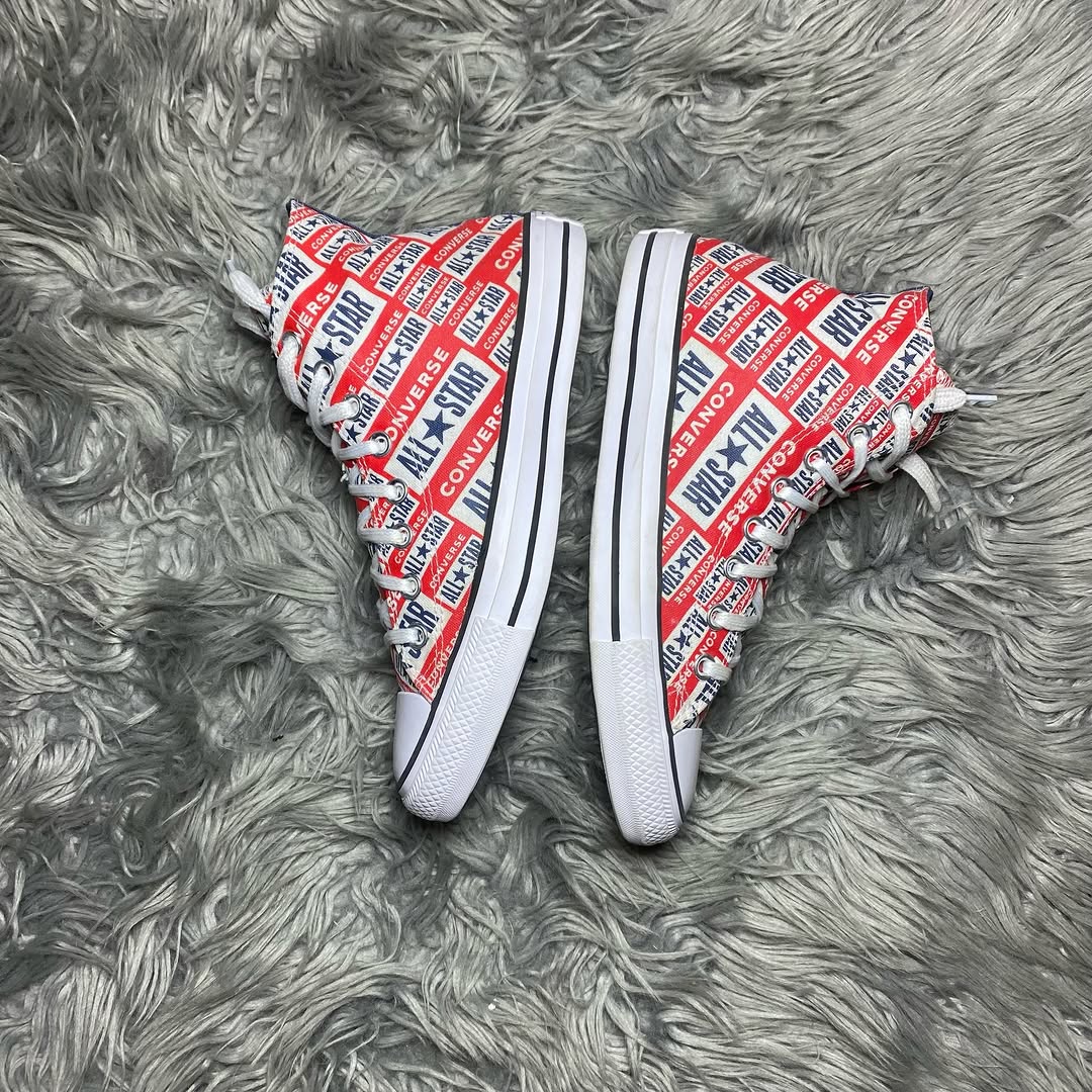 Converse High Top (39.5) New Shoes