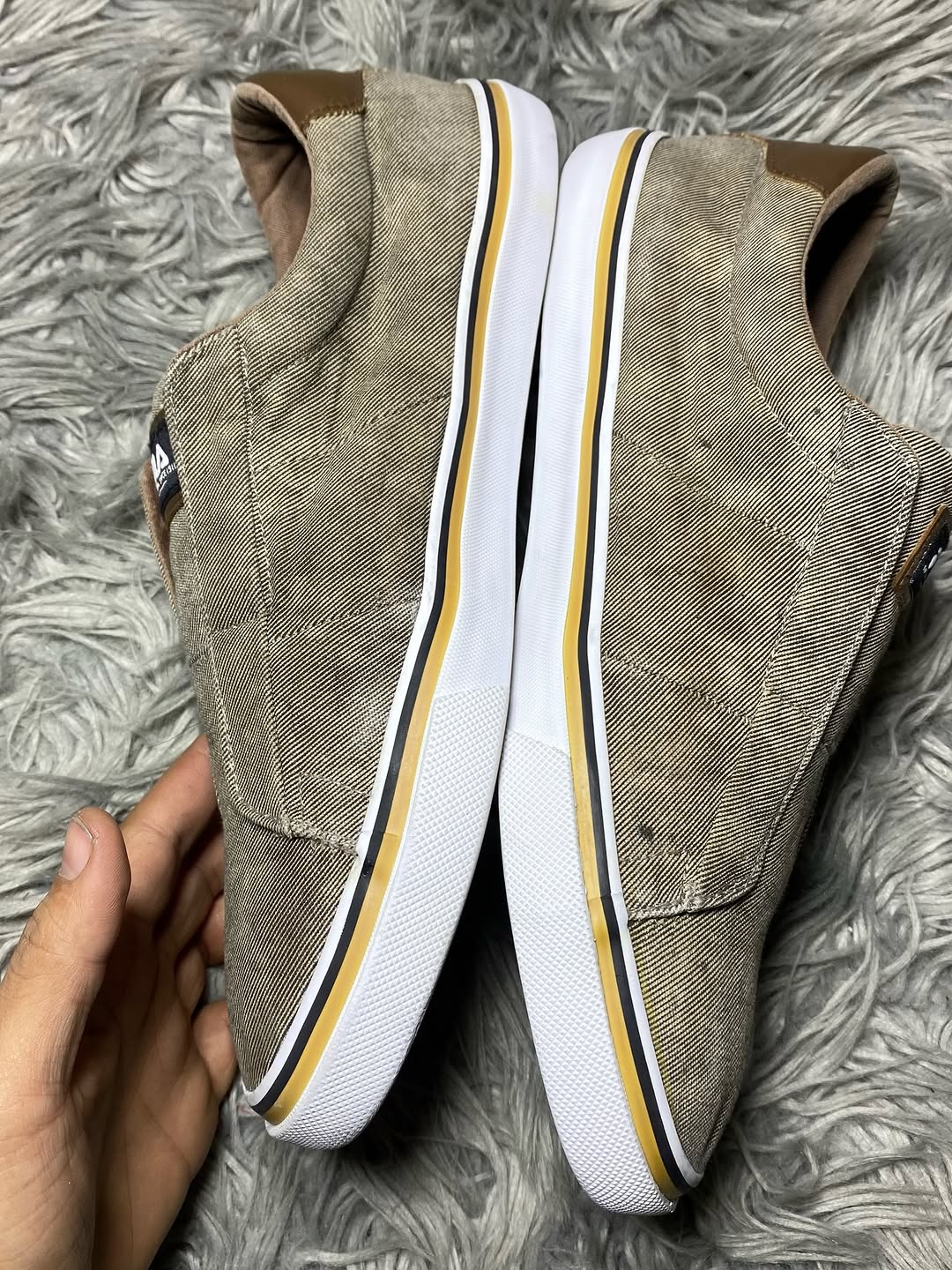 (FILA) Shoes Size (46)