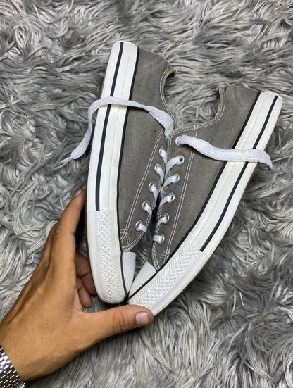 Converse Low Top (41.5)