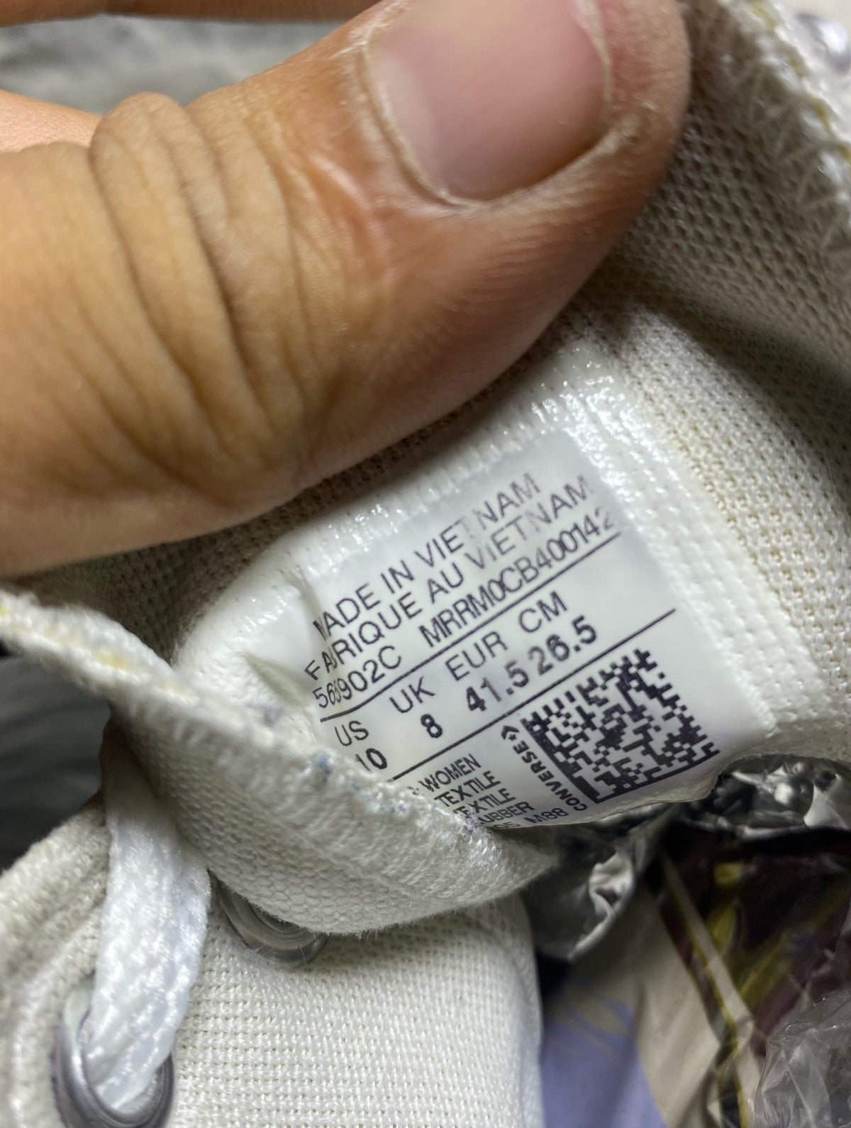 Converse High Top (41.5)