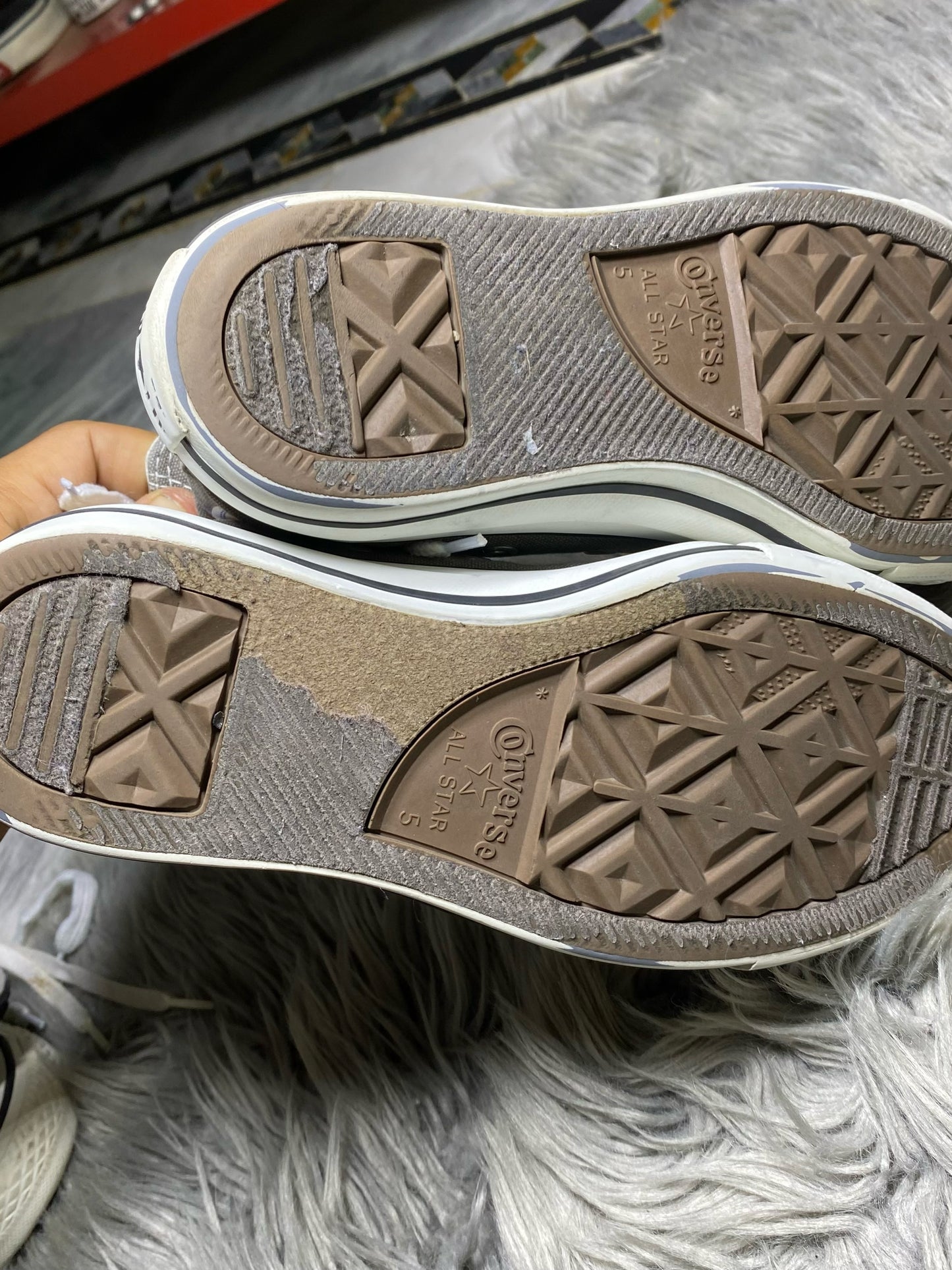 Converse High Top (37.5)