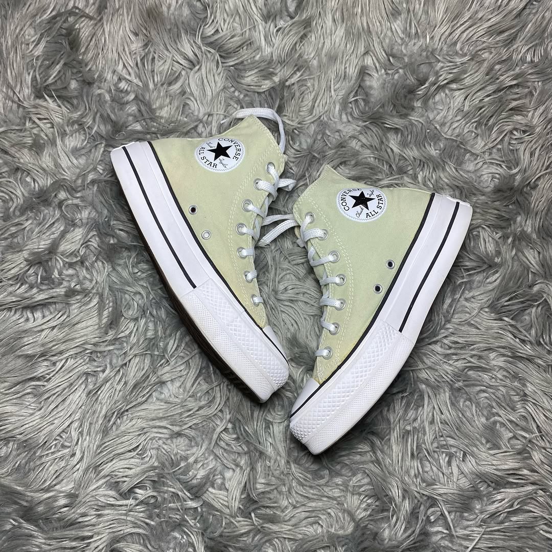 Converse High Top (38)
