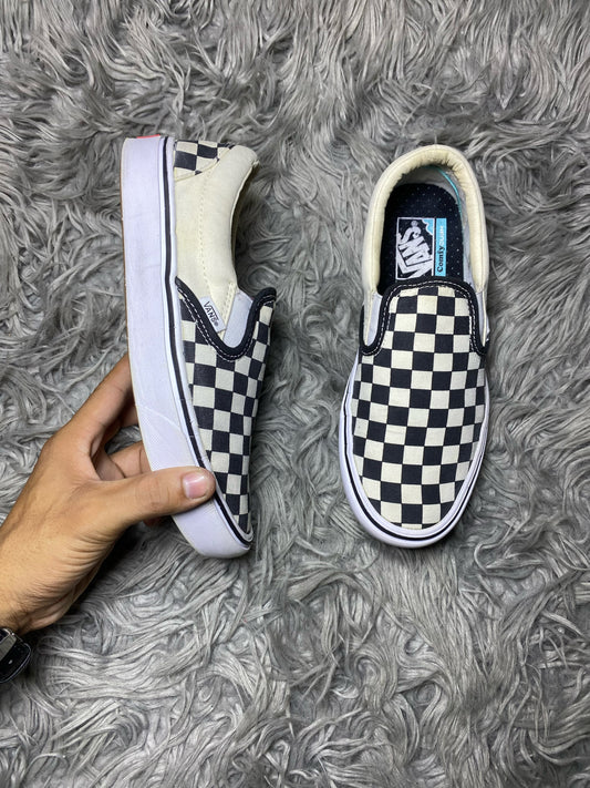 Vans Low Top (38.5)