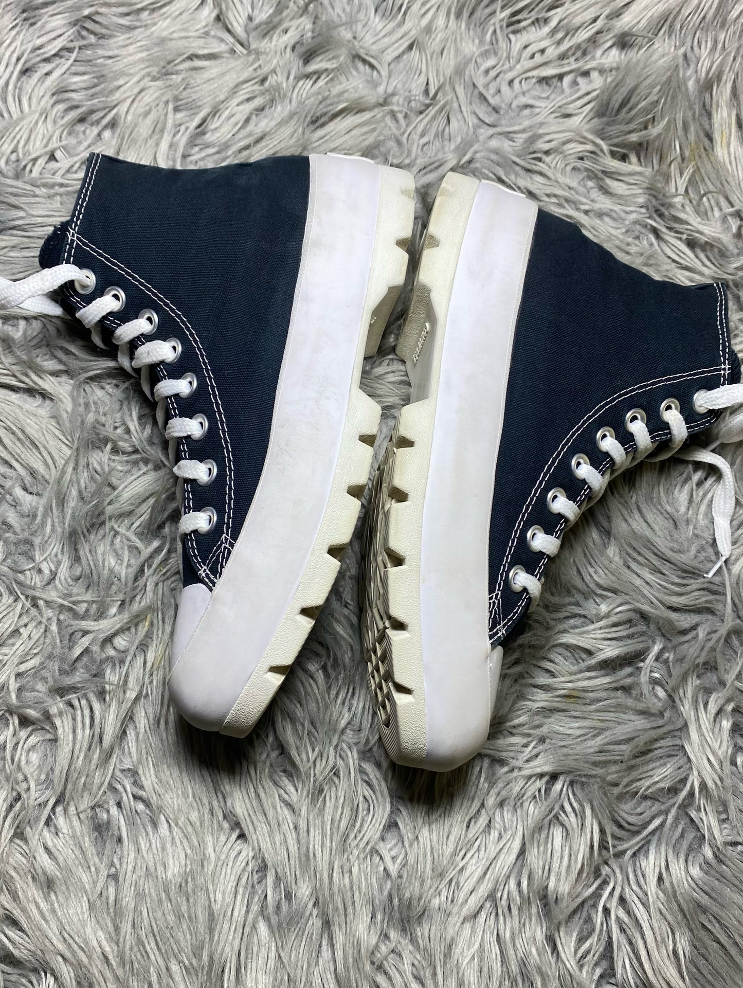 Converse High Top (39.5)