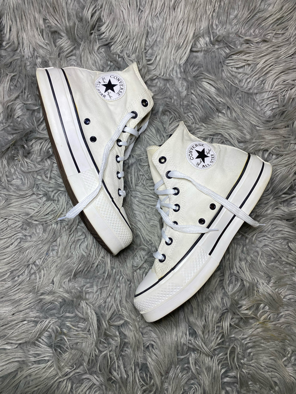 Converse High Top (40)
