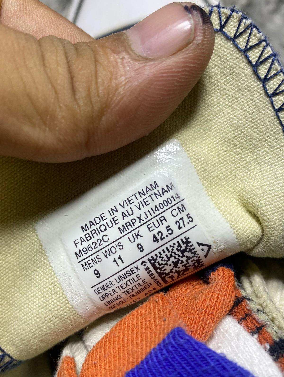 Converse High Top (42.5)