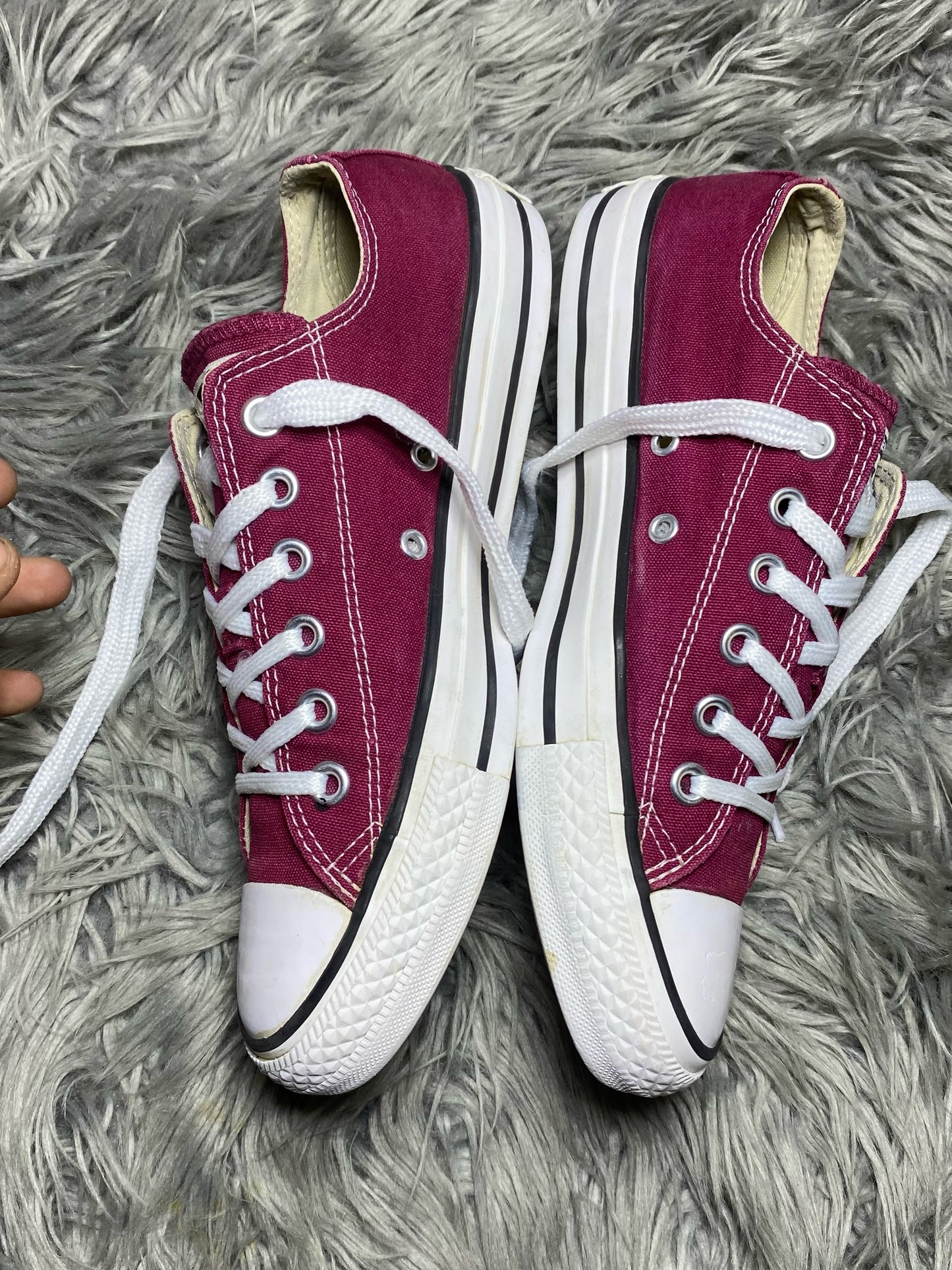 Converse Low Top (39.5)