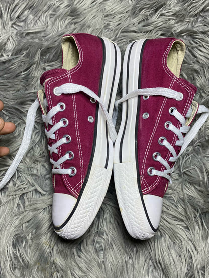 Converse Low Top (39.5)