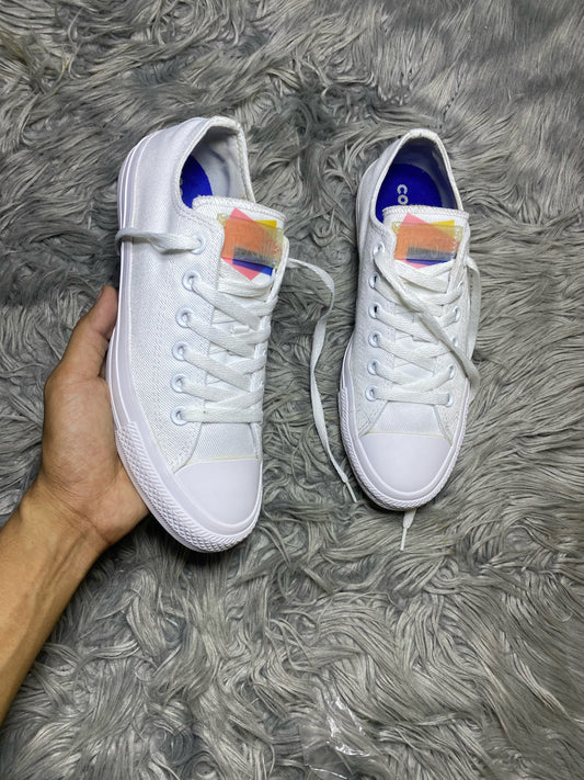 Converse Low Top (39.5)