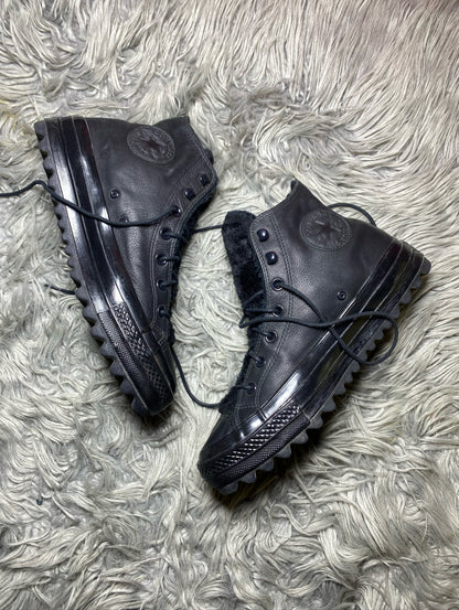 Converse High Top (41.5)