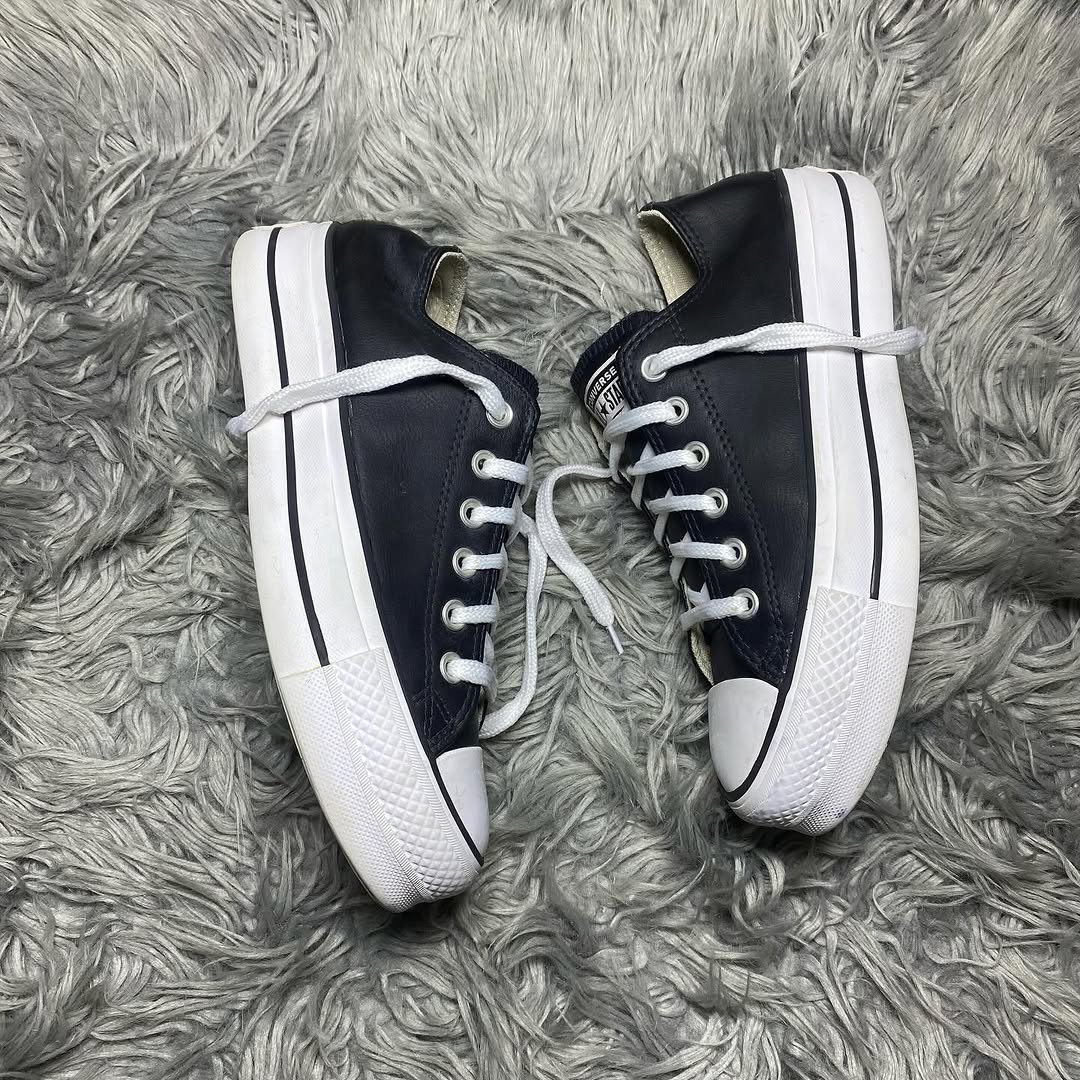 Converse Low Top (39)