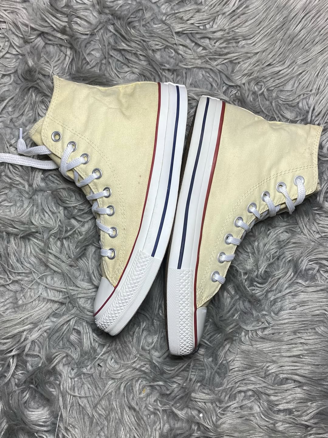 Converse High Top (39.5)
