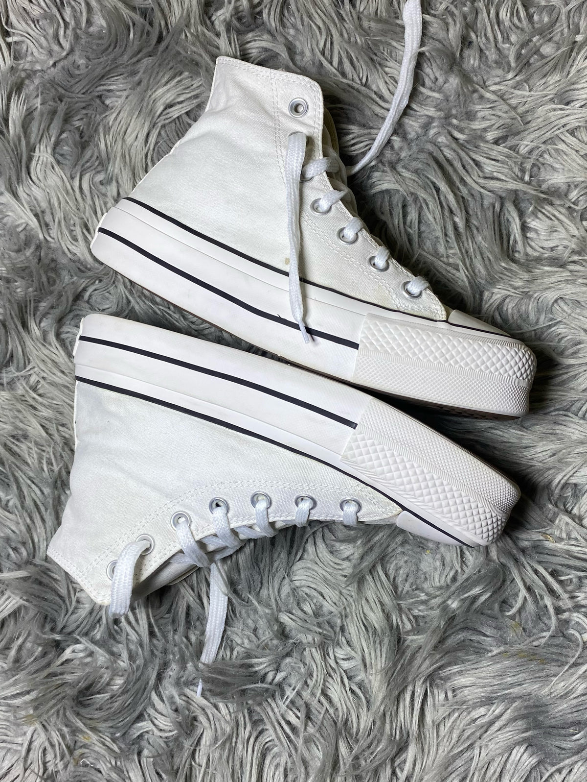 Converse High Top (37.5)