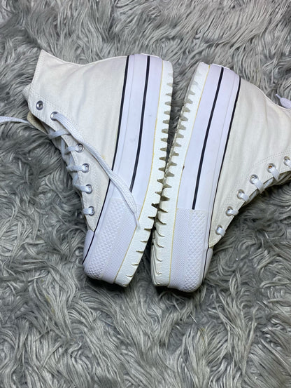 Converse High Top (39.5)