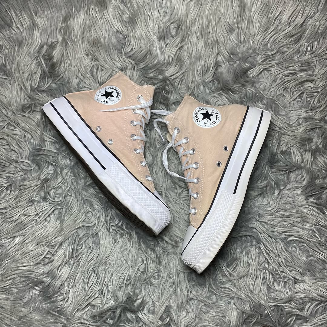 Converse High Top (40)