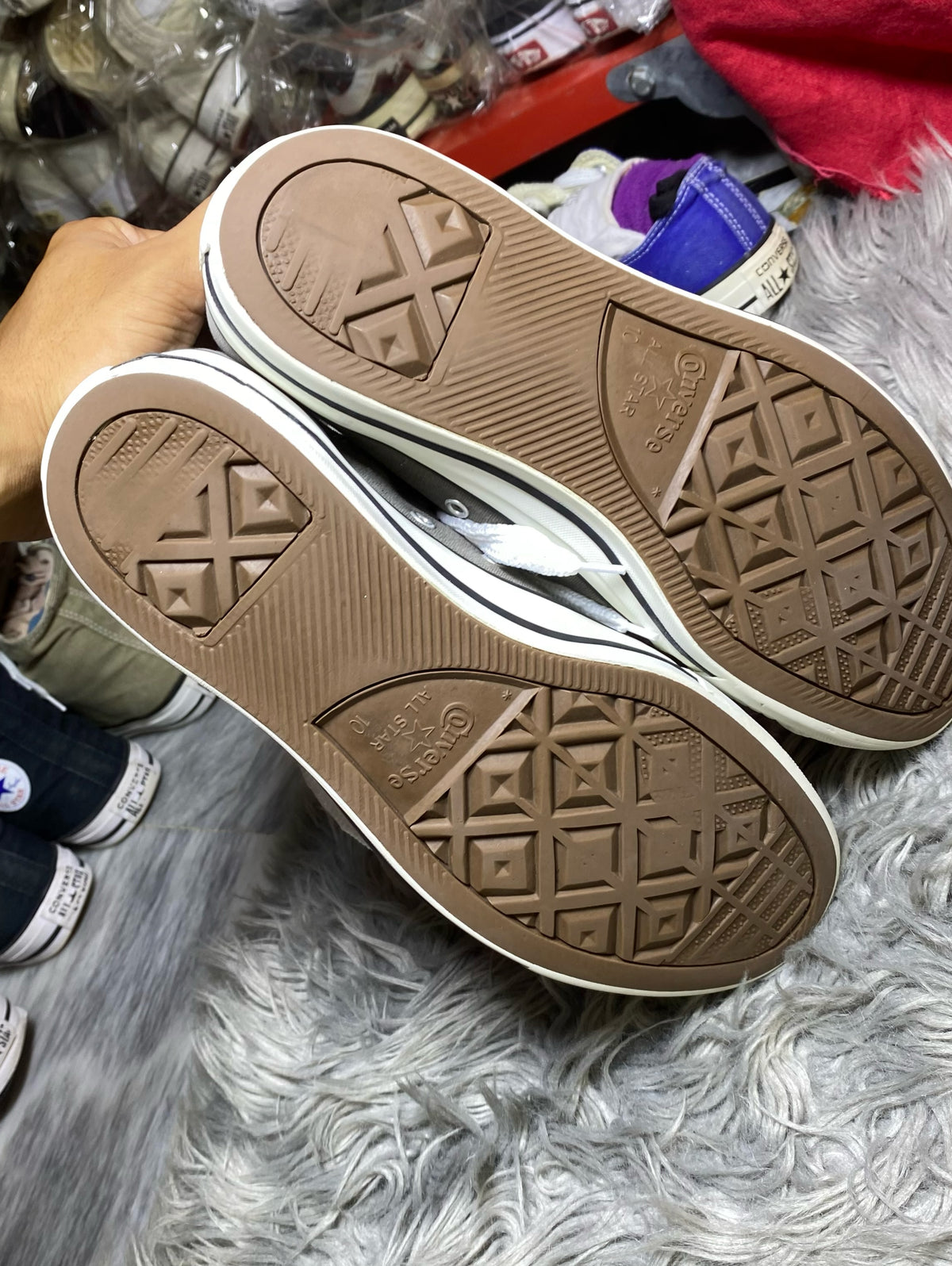 Converse Low Top (44)