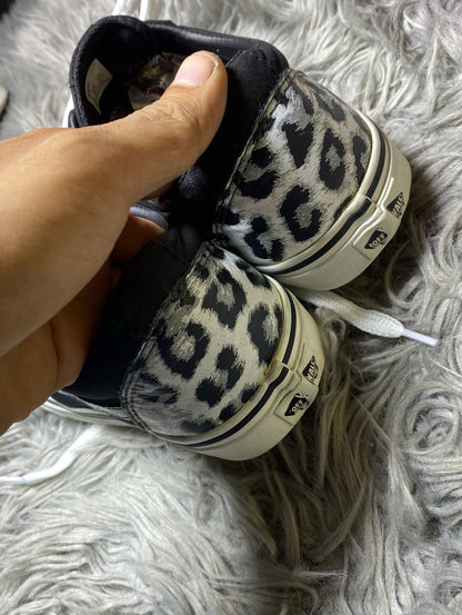 Vans Low Top (40)