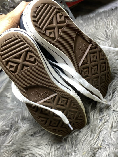 Converse Low Top (37.5)