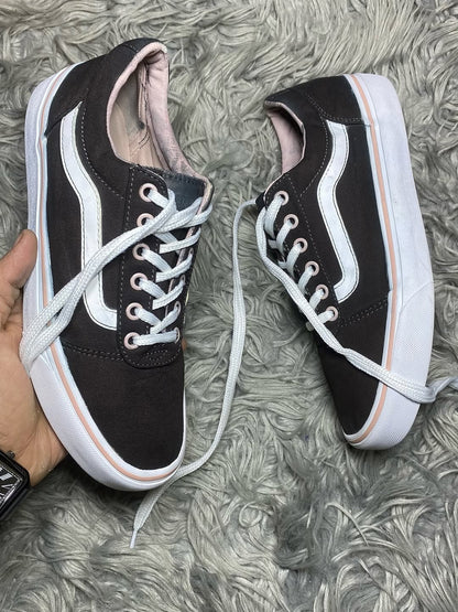 Vans Low Top (40)
