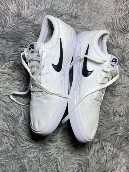 Nike Shoes Size (44)
