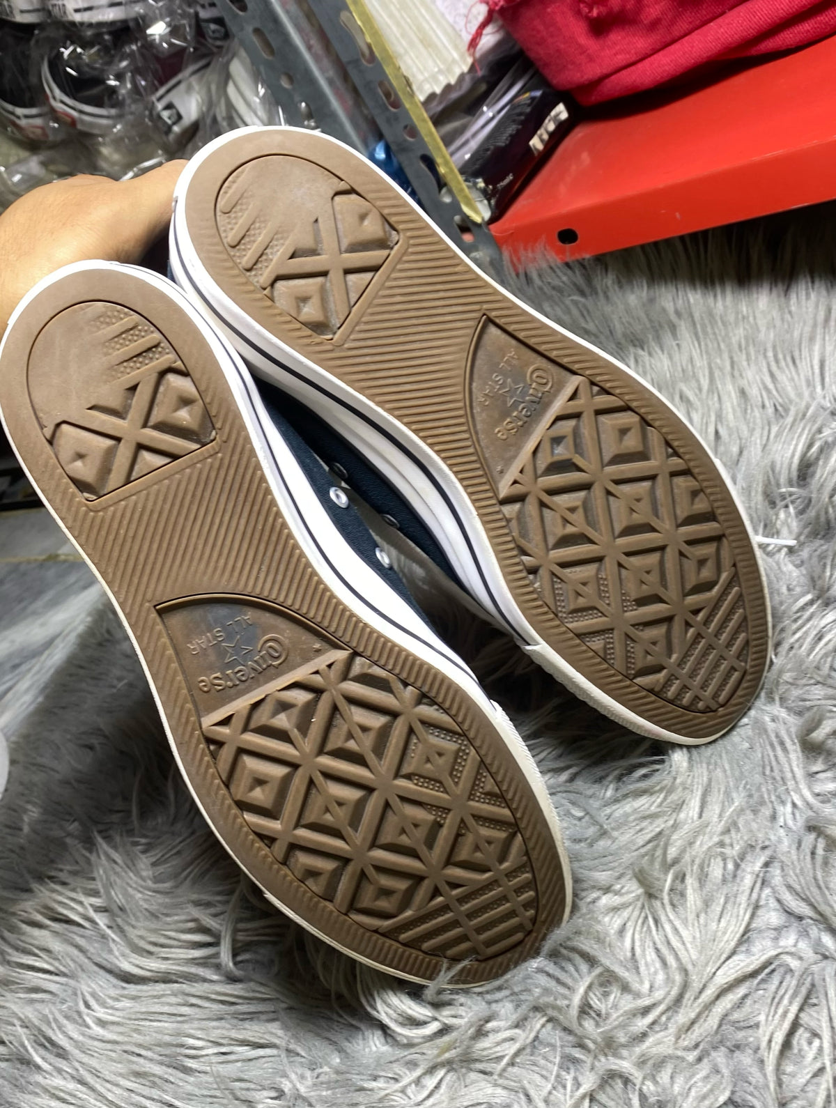 Converse Low Top (42)