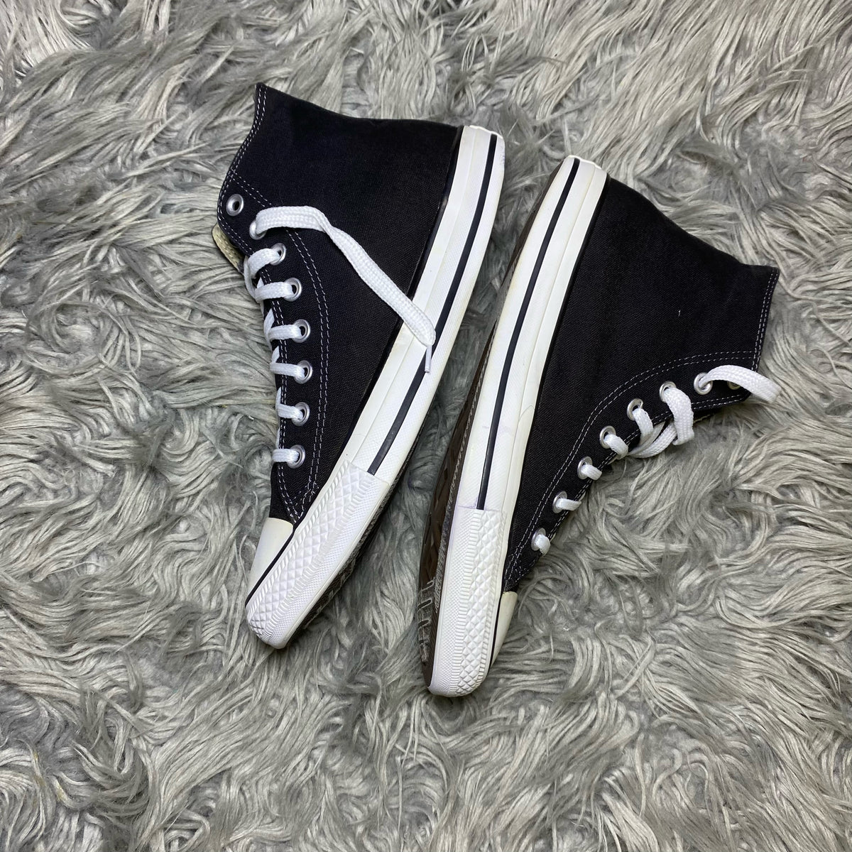 Converse High Top (41.5)