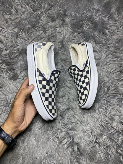Vans Low Top (38.5)