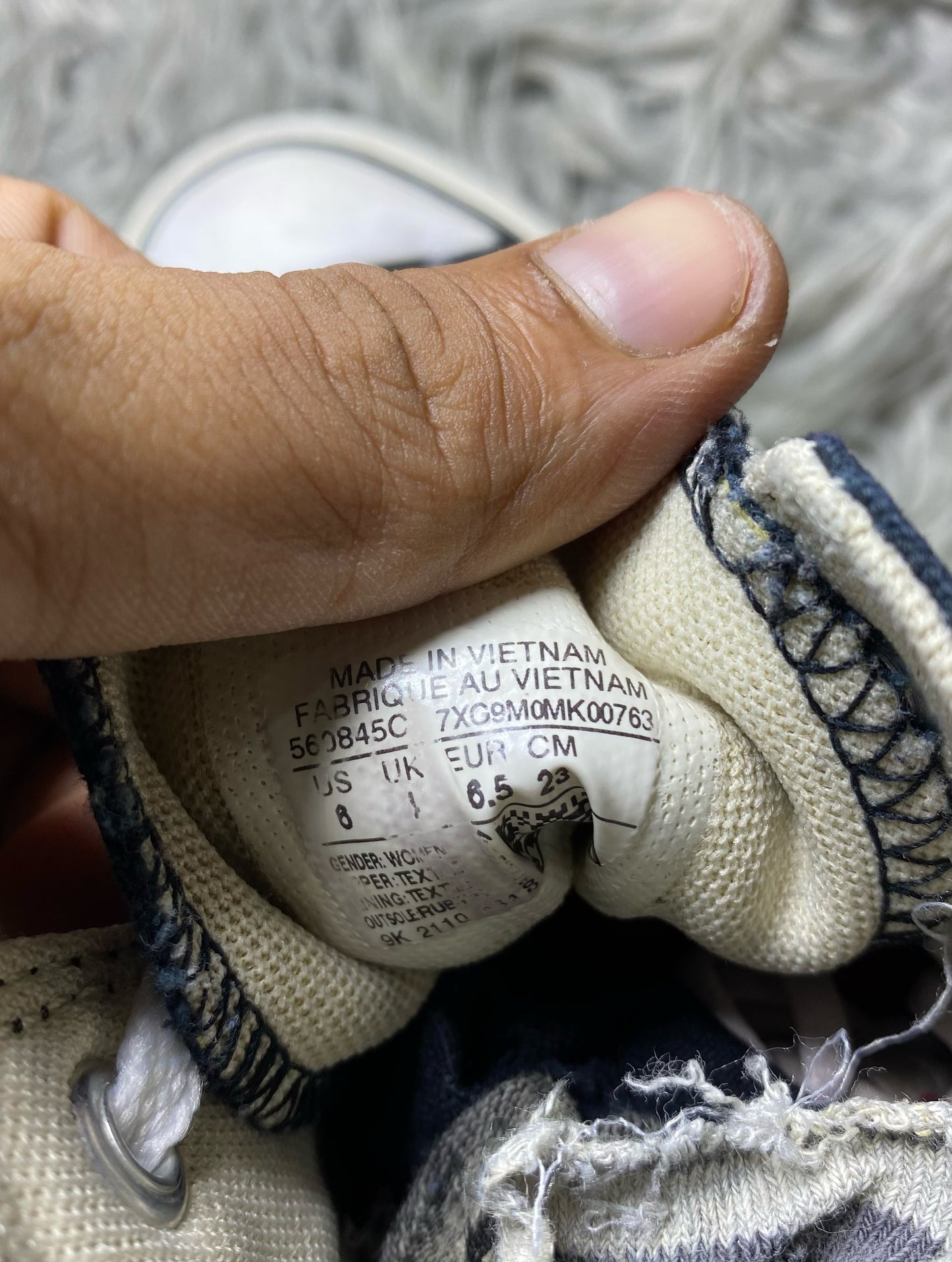 Converse High Top (36.5)