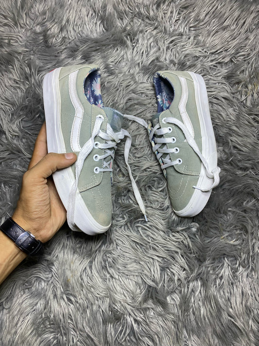 Vans Low Top (40)