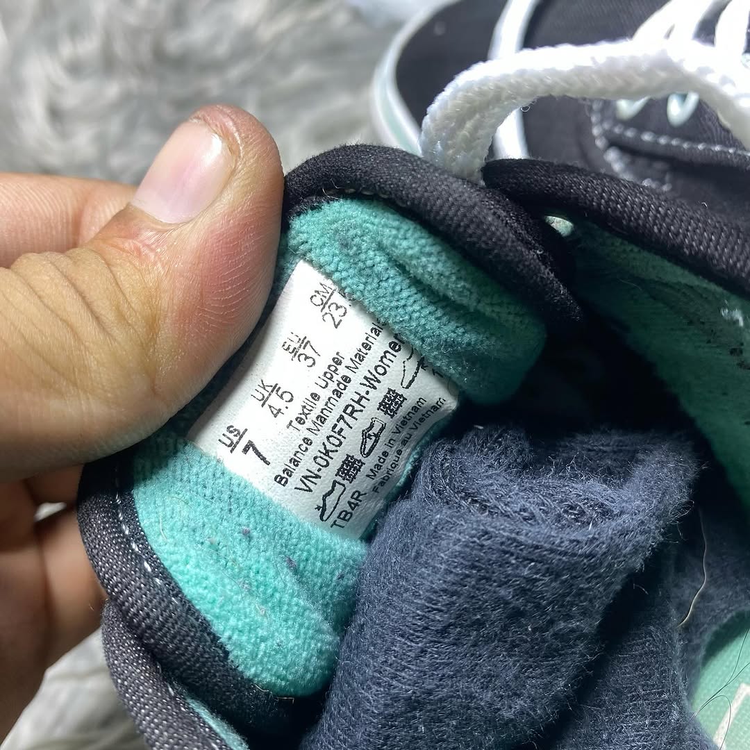 Vans Low Top (37)
