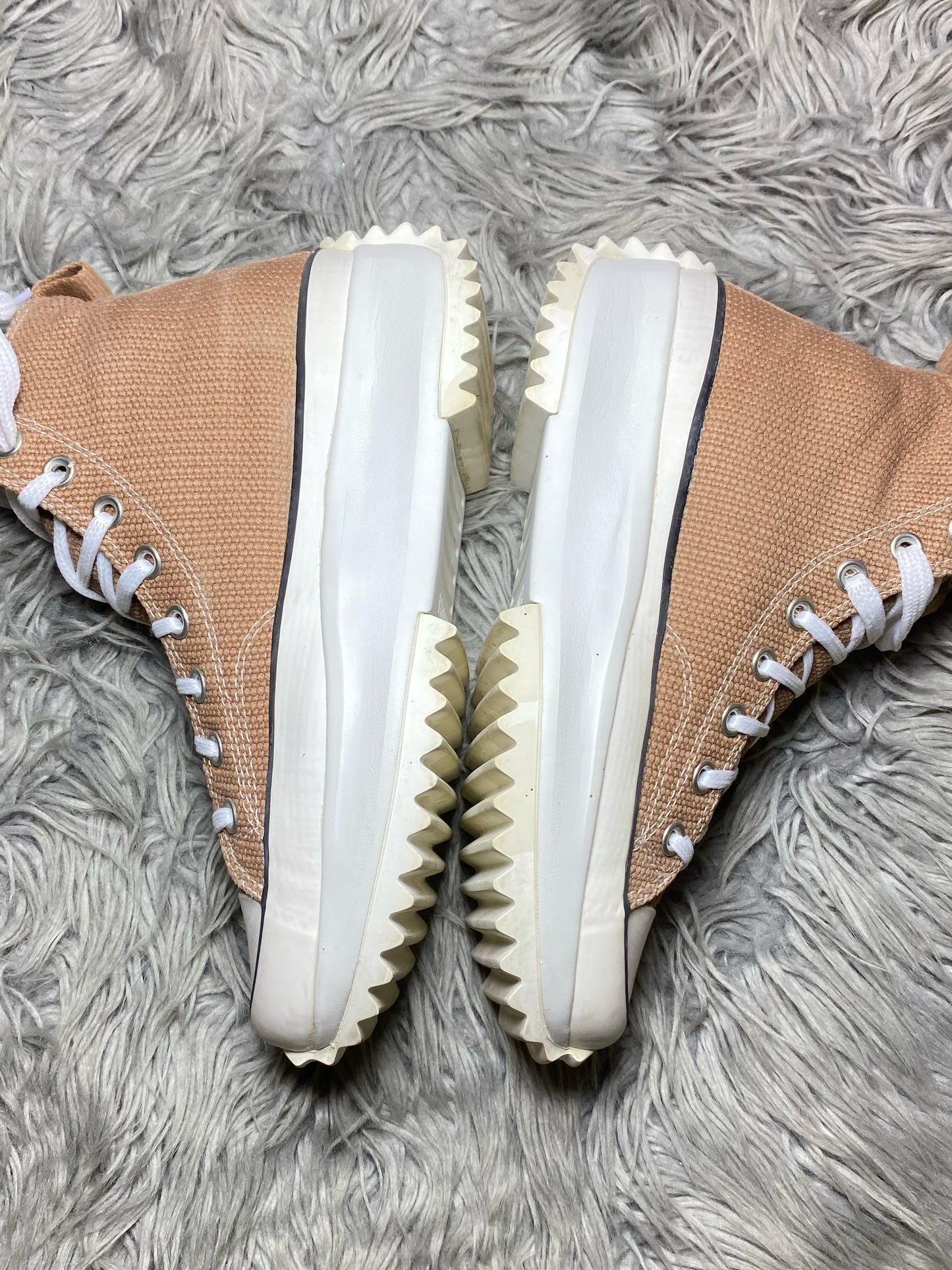 Converse High Top (41)