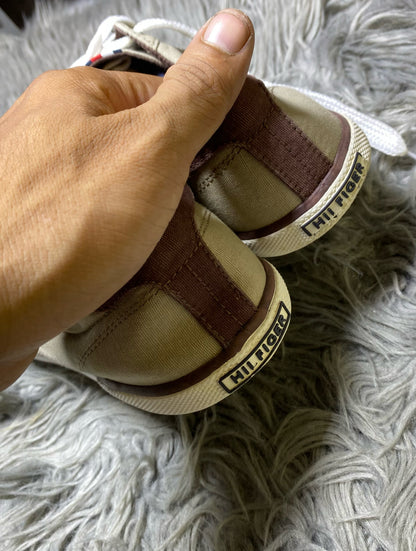 HILFIGER SHOES SIZE (42)