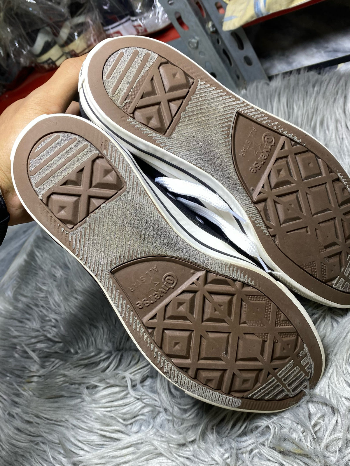 Converse Low Top (41.5)