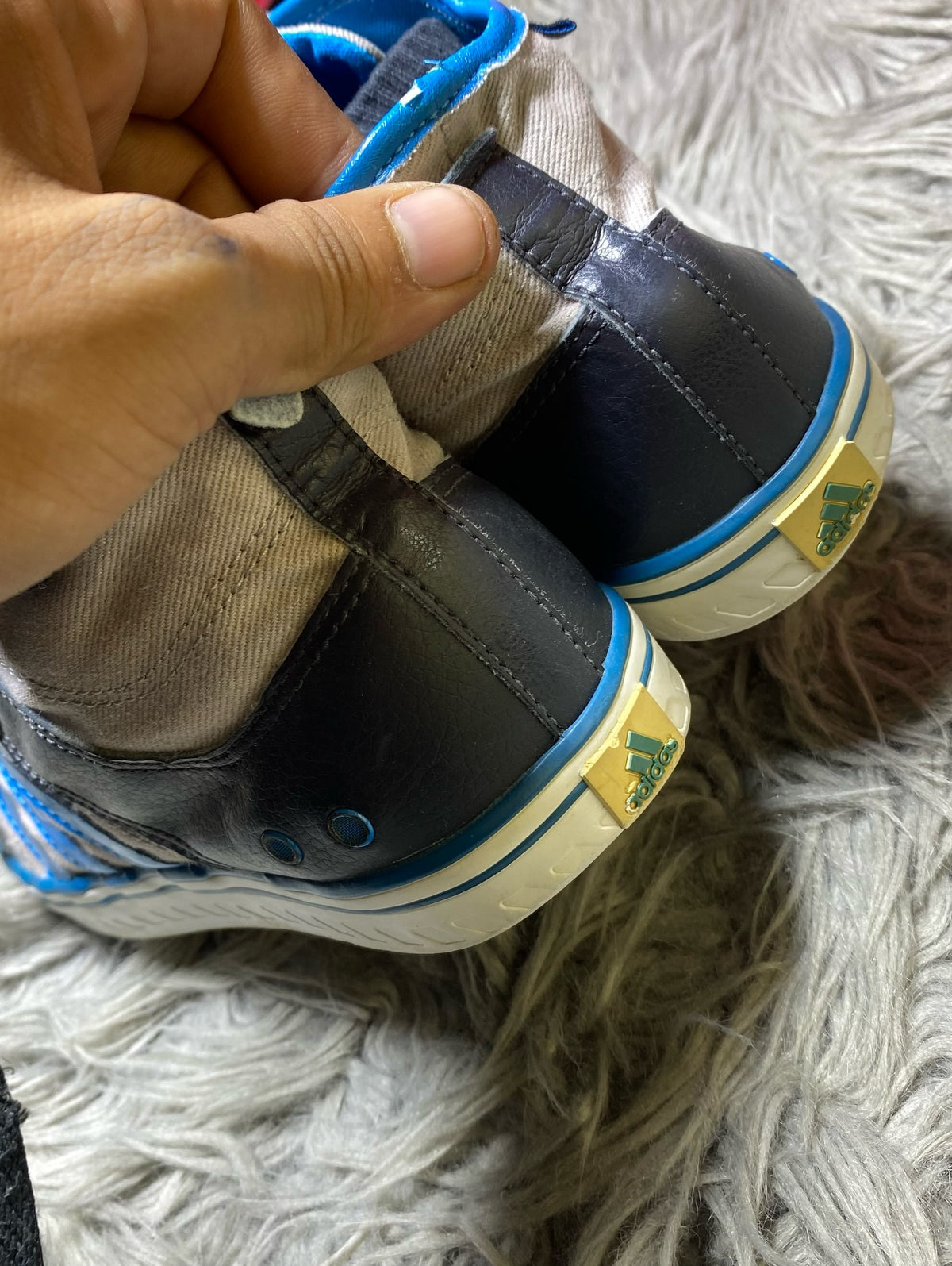 Adidas Shoes Size (40)