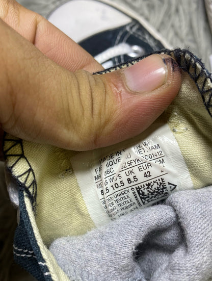 Converse Low Top (42)
