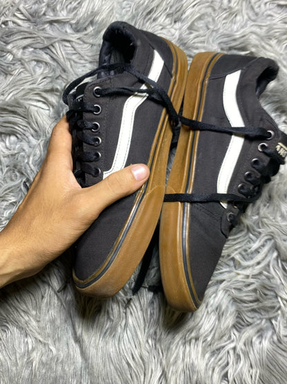 Vans Low Top (42)
