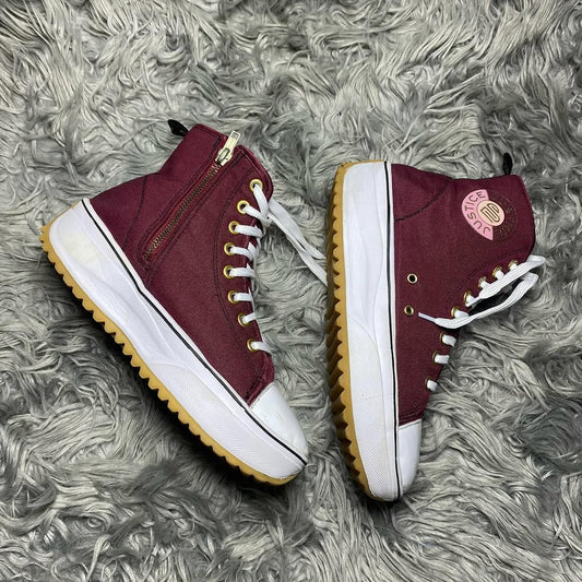Converse High Top (38.5)
