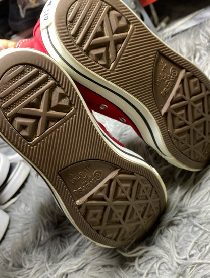 Converse High Top (38.5)