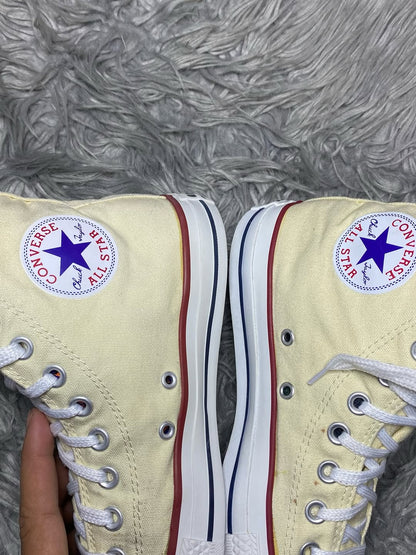 Converse High Top (39.5)