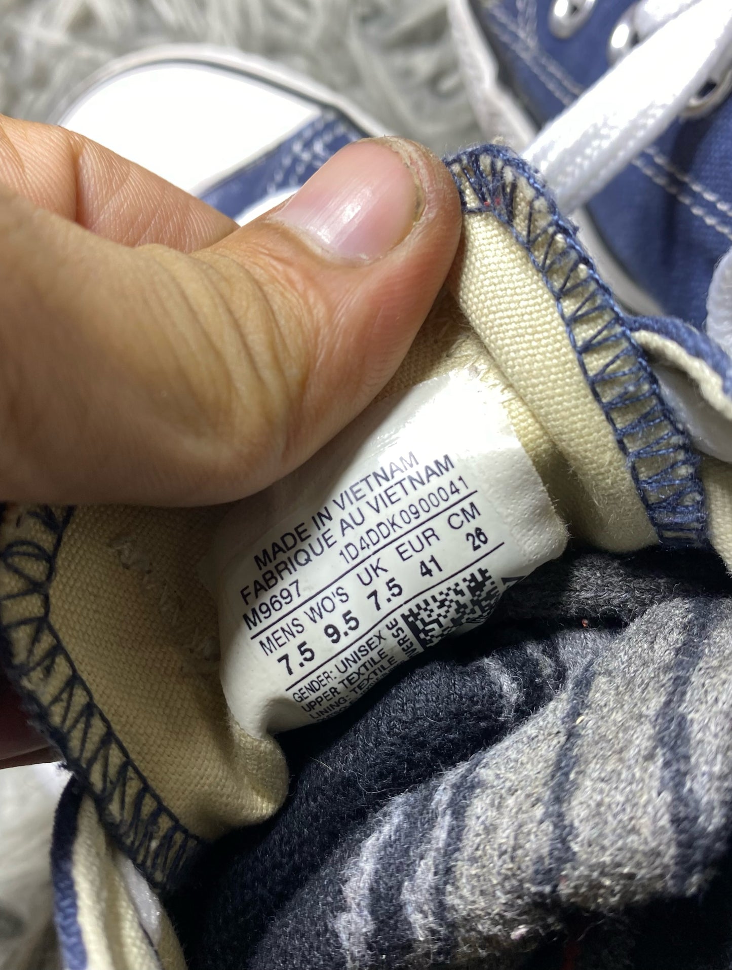 Converse Low Top (41)
