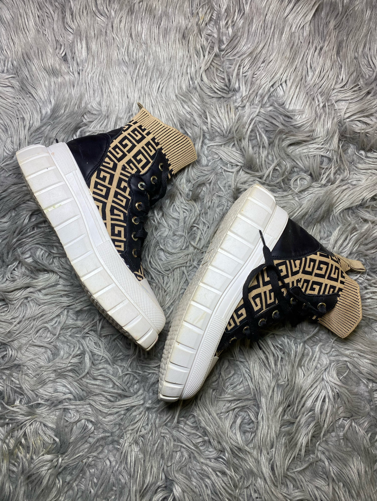 JOGGERS Shoes Size (39)
