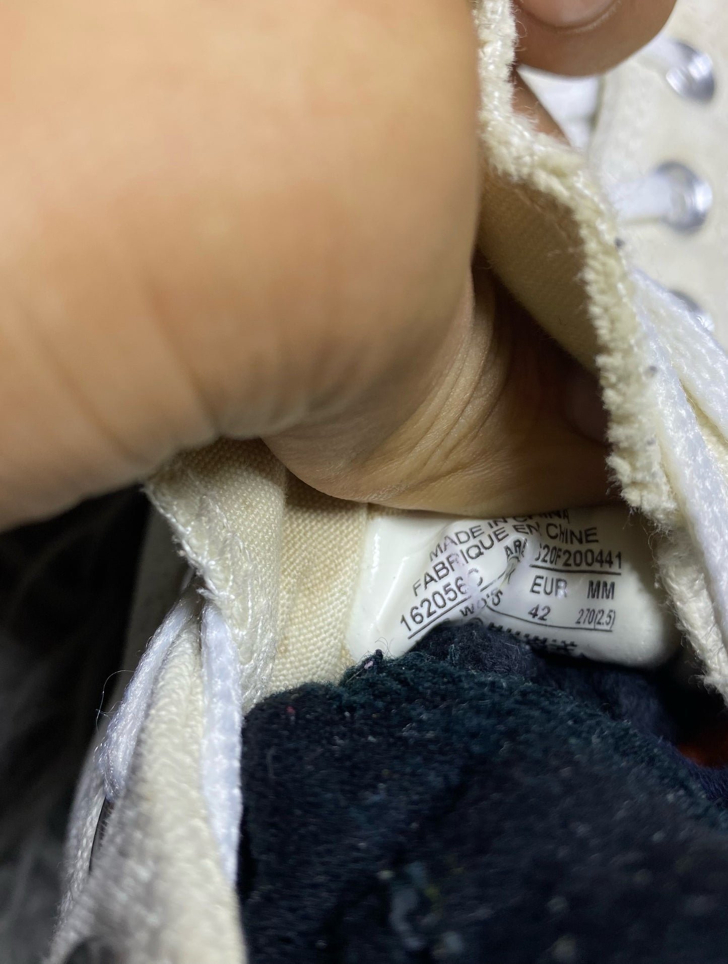 Converse High Top (42)