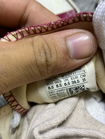 Converse High Top (39.5)