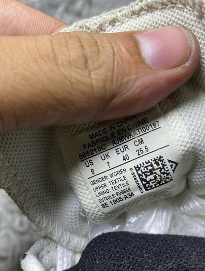 Converse High Top (40)