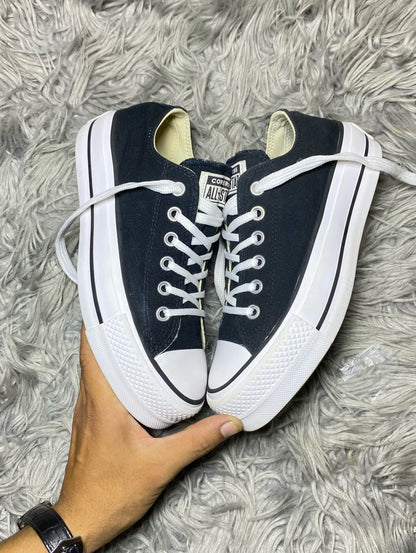 Converse Low Top (37.5)