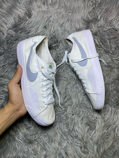 Nike Shoes Size (44)